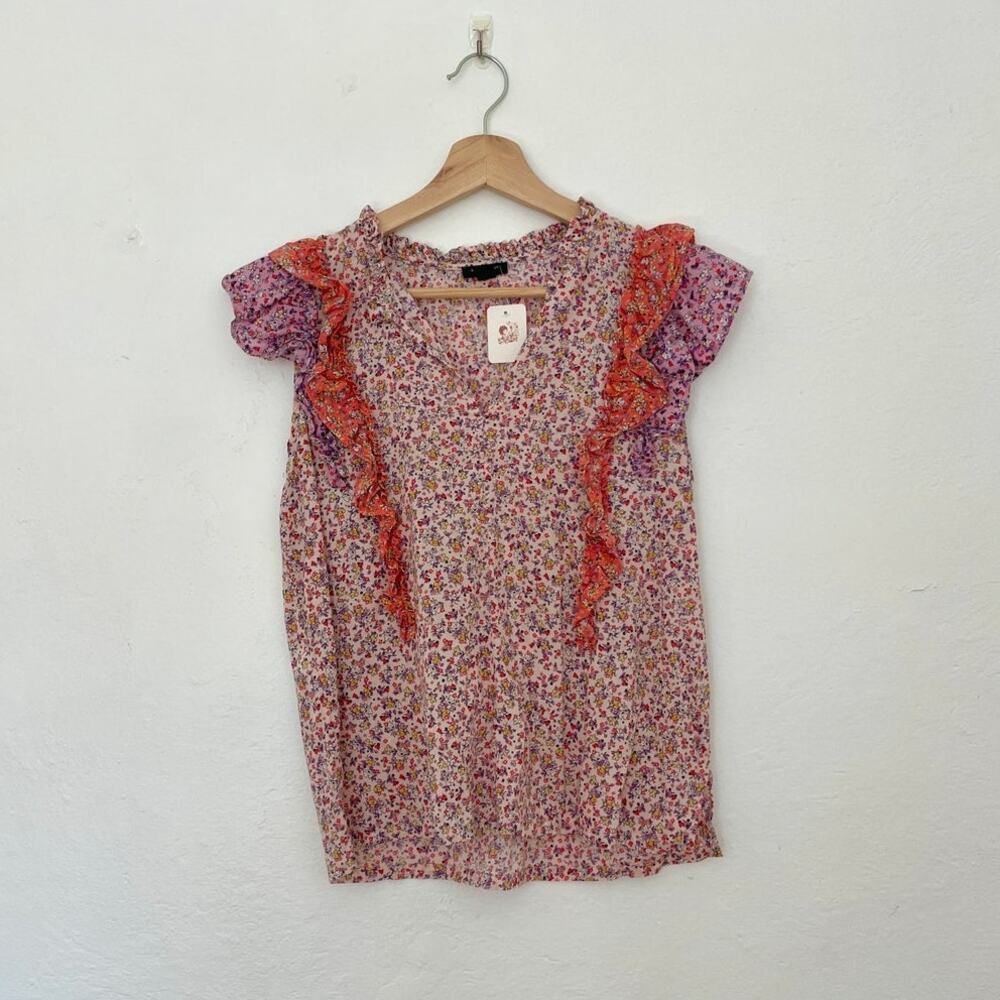 Ann Taylor – Petite Pink Ditsy Floral Ruffle Blouse